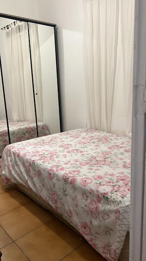 Piso Y Patio Apartment Barcelona Ngoại thất bức ảnh